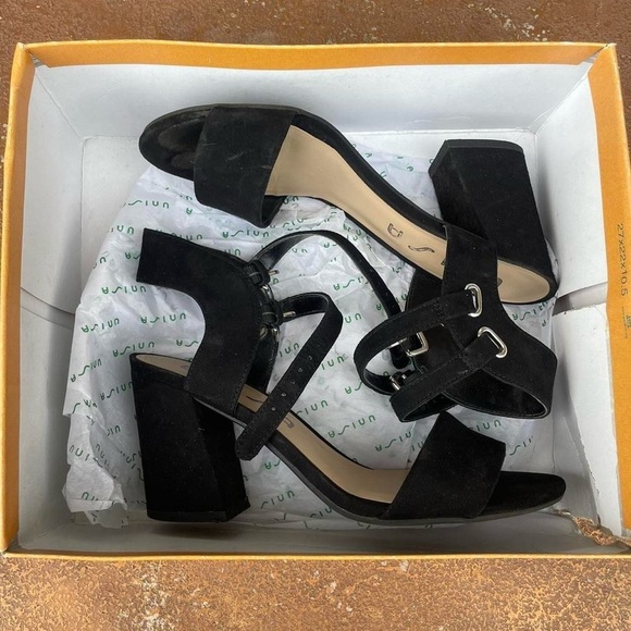 Unisa Shoes - Reisa black suede Unisa block heel sandals with an open toe and ankle strap sz 6